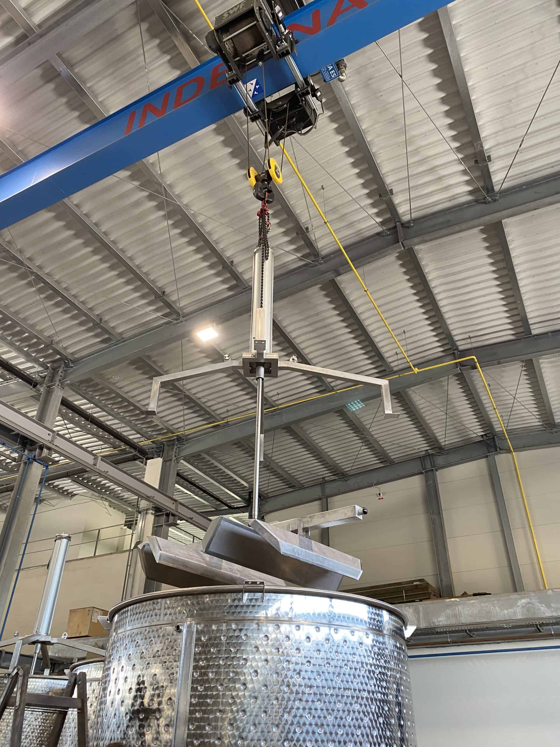 Pneumatic punch down tool Pneumatic punch down tool