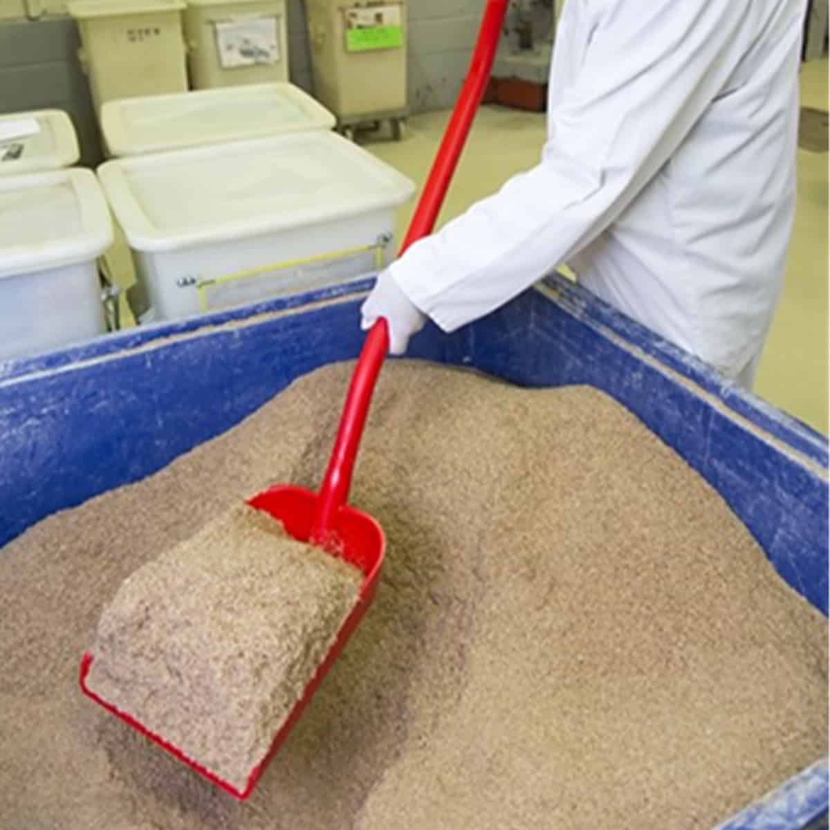 remco ergonomic shovel, 10.7", white remco ergonomic shovel, 10.7", white