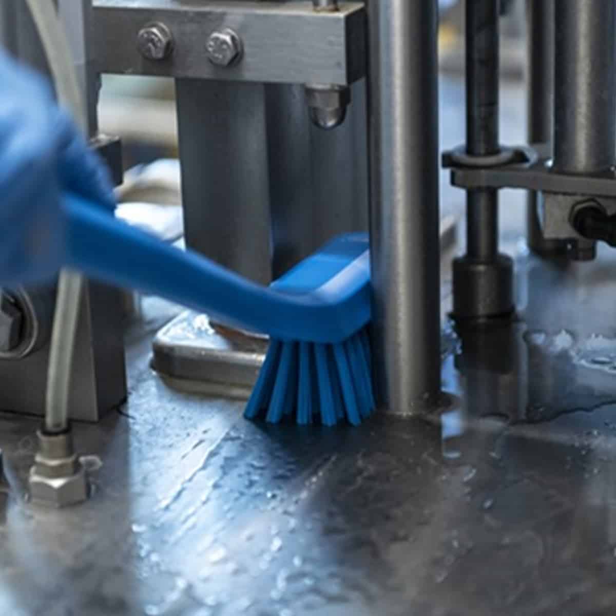 remco 16.5" long handle brush remco 16.5" long handle brush