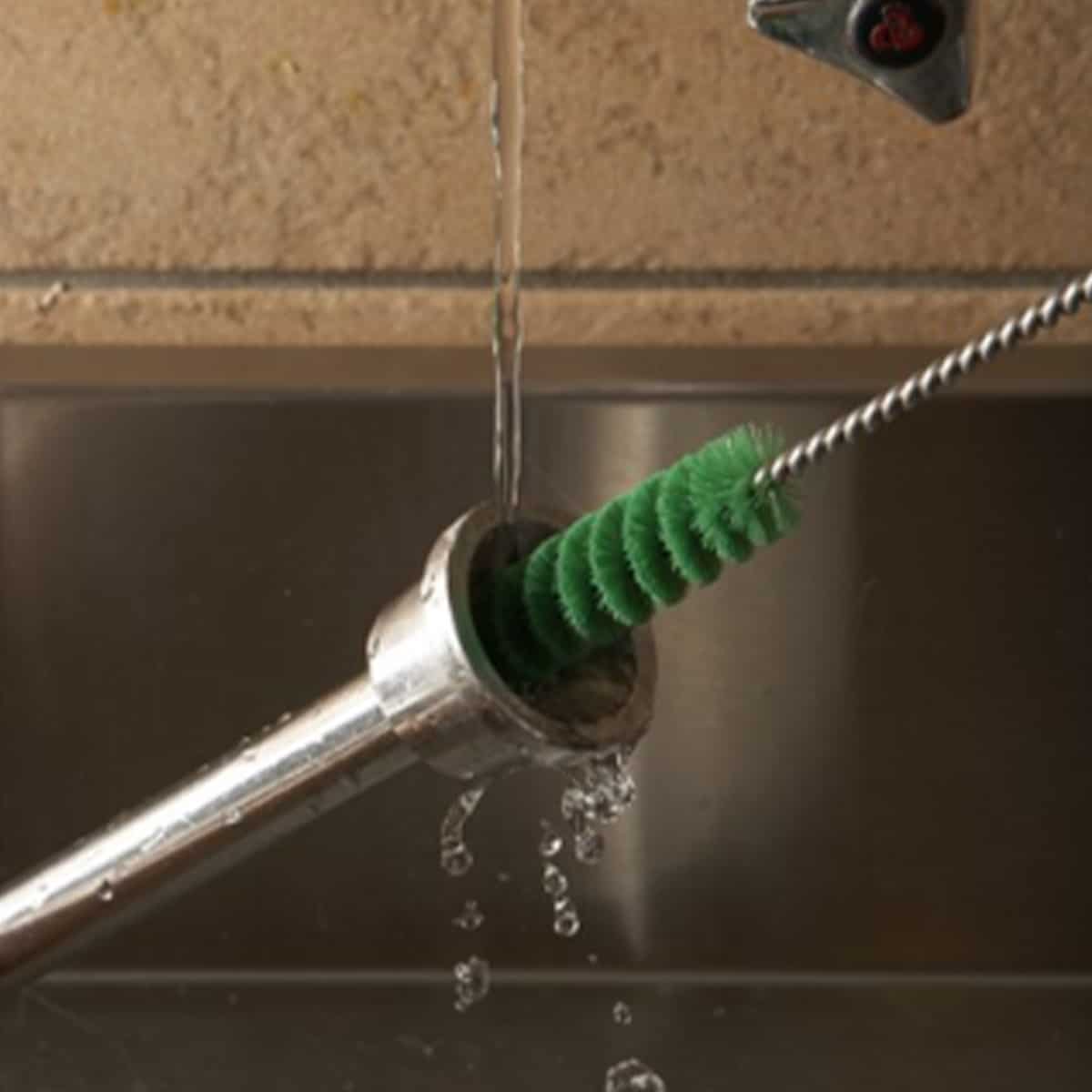 tube & valve brush, 0.8" medium white tube & valve brush, 0.8" medium white